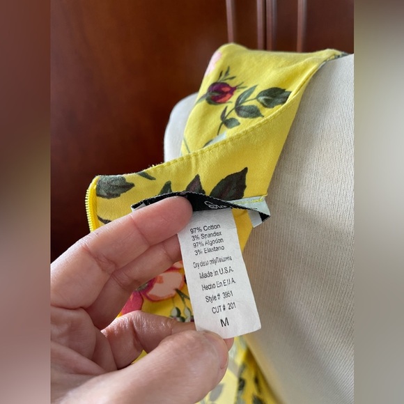 Eva Rose floral fit and flare dress Medium - Picture 4 of 4